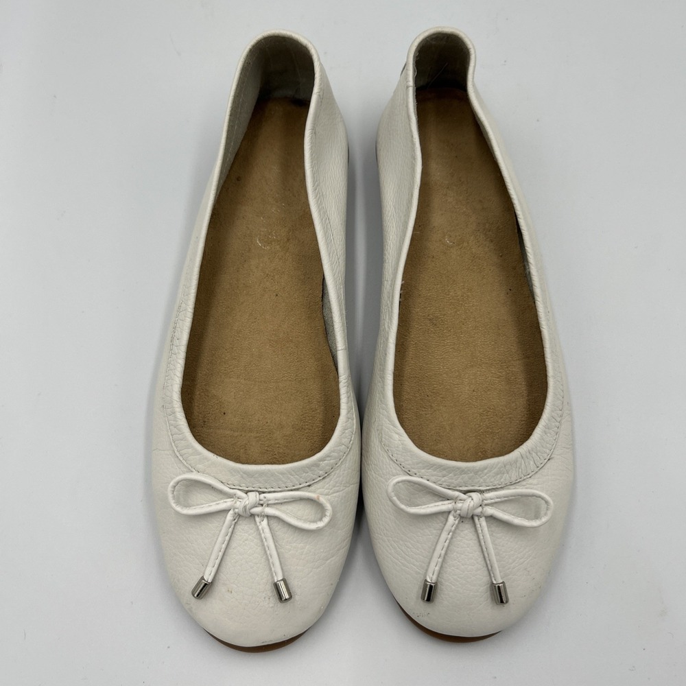 White Leather Ballet Flats Slip On Bow Tie Boho White Michelle D Betsis Size 7.5